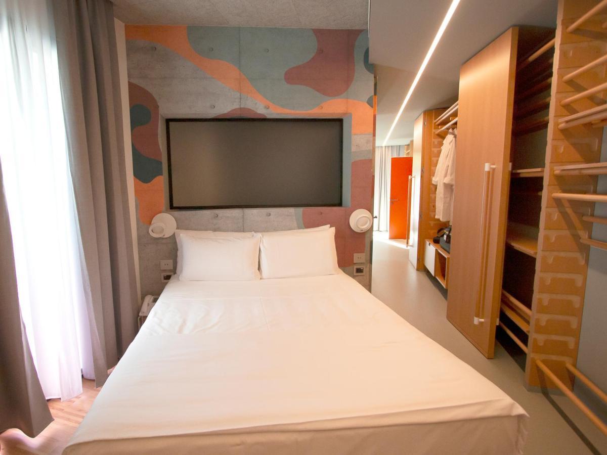 Demo Design Emotion 4* Rimini